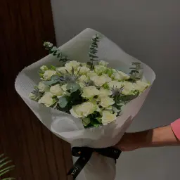 ورد أبيض